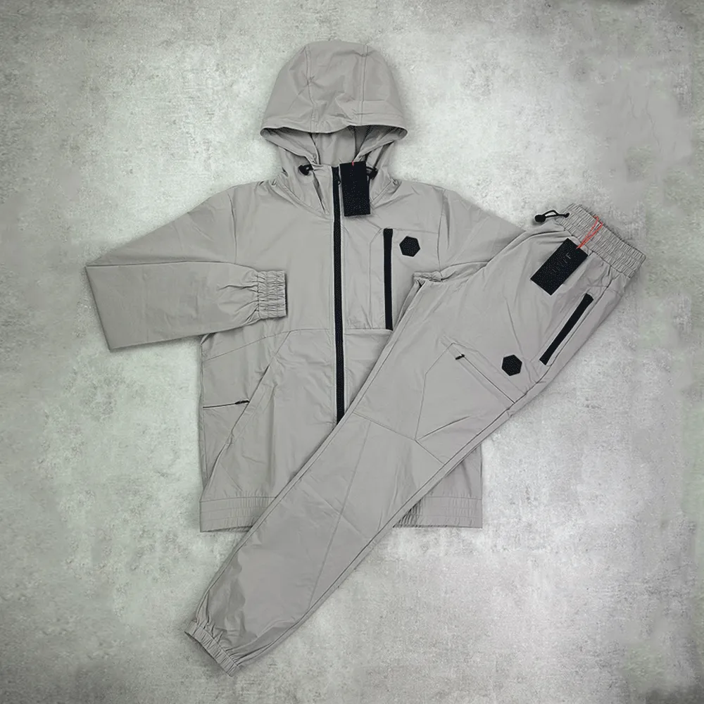 Cruyff Brooks Premium Grey Tracksuit Set for Men – Stylish and Comfortable Athletic Wear