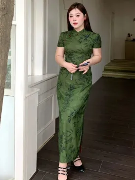 Elegant Cheongsam Dress, Spring's Lush 绿华 (Preorder)